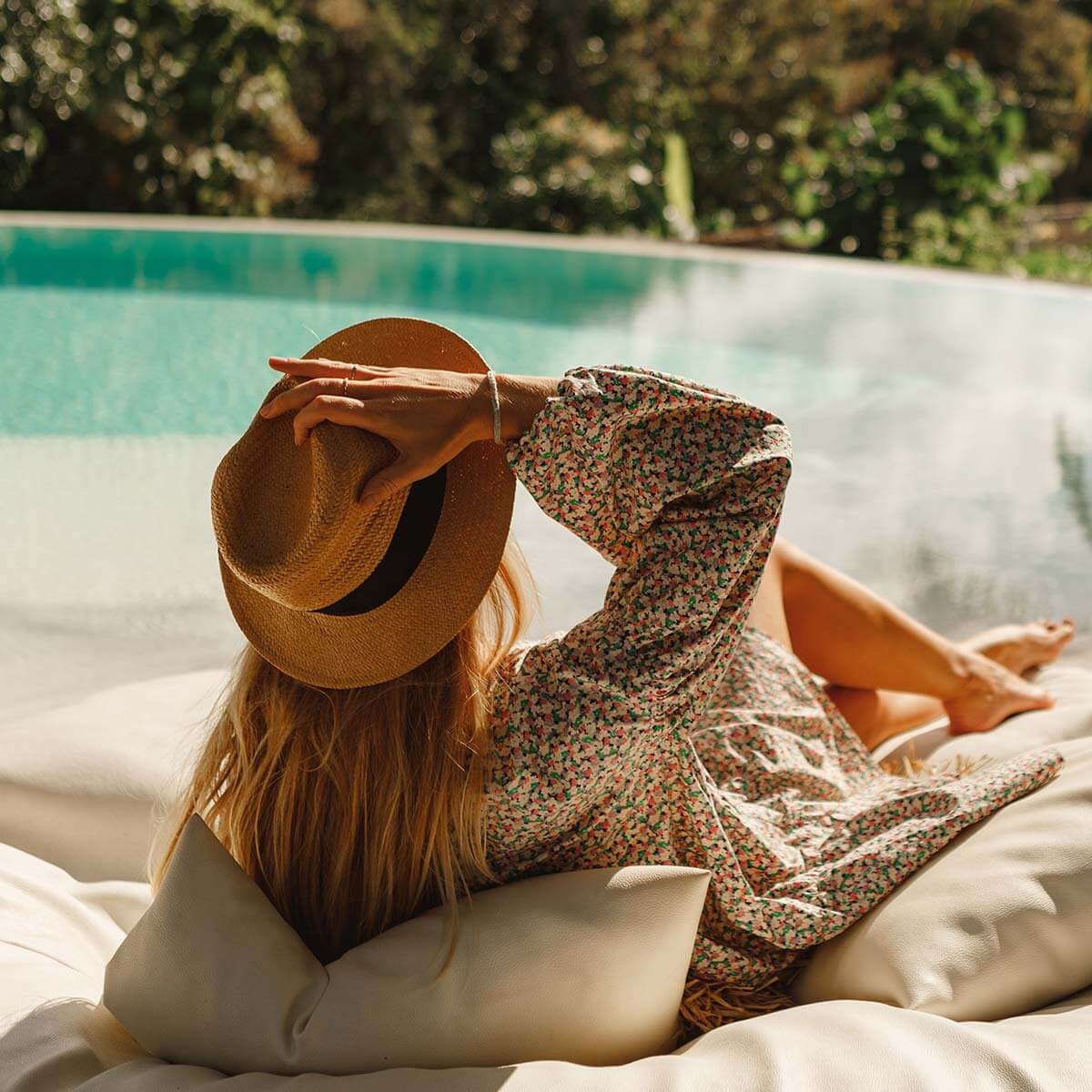 Rilassarsi nella piscina privata