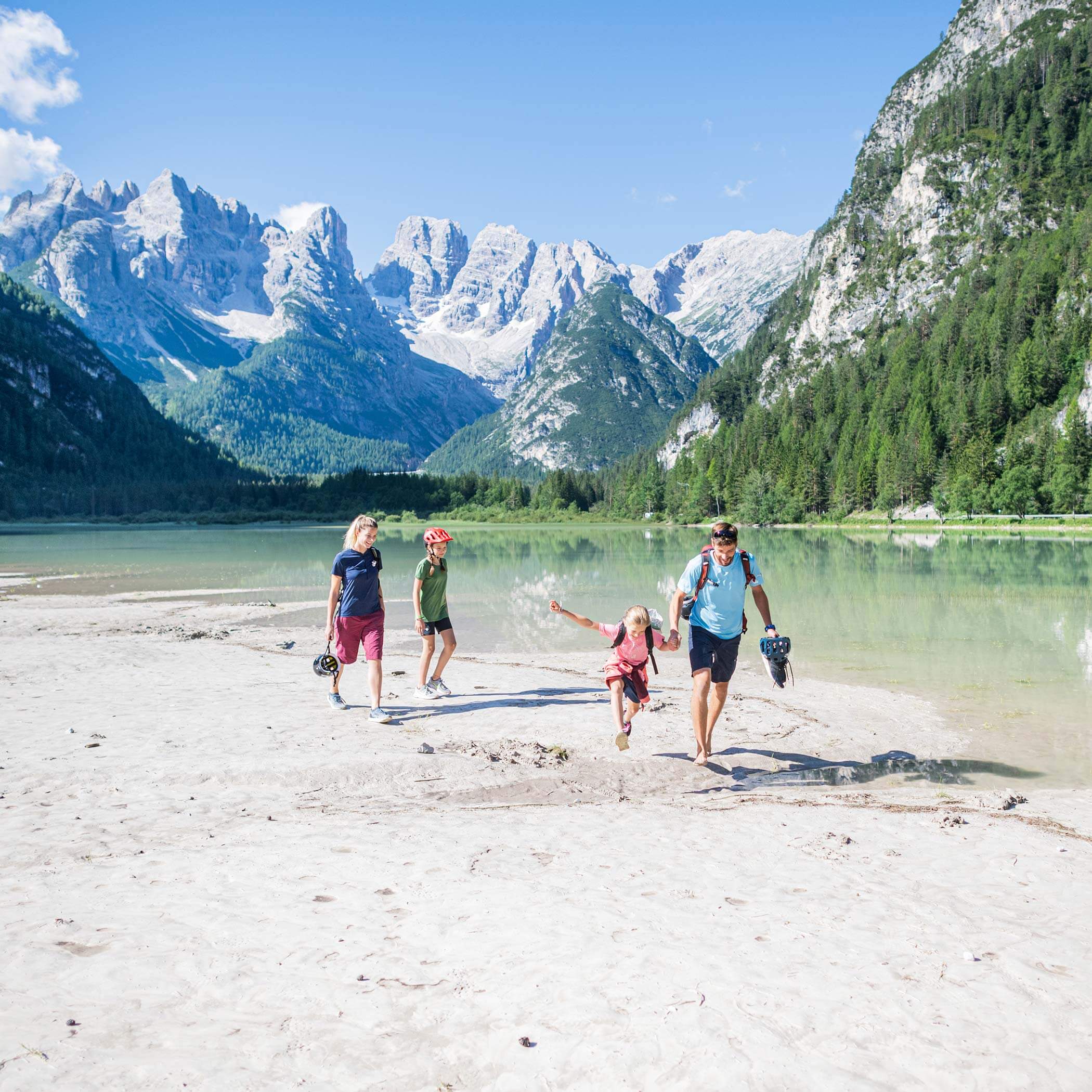 Lago di Landro con la famiglia